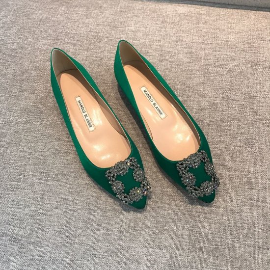 Manolo Blahnik 鞋面：意大利进口原厂真丝 内里：意大利进口水晶羊皮 鞋底：意大利进口真皮大底 size：35～40 Heel height ：flat、5.5cm、7cm、8.5cm、10cm - Click Image to Close