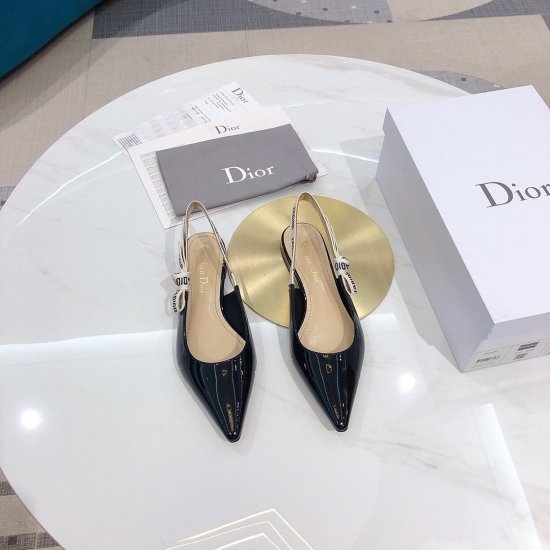 Dior 2020黑色漆皮6.5cm 面料：原版进口上等漆皮 内里：原版羊皮 大底：意大利真皮底 跟高：6.5cm 码数：34-40 - Click Image to Close