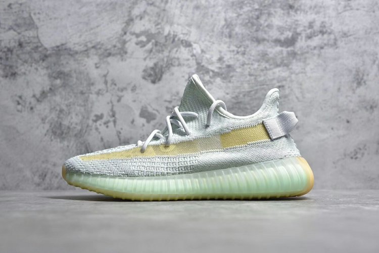 Yeezy 350V2 “Hyperspace” 浅灰色鞋面搭配卡其色透明开窗和生胶色外底，造型颇具科幻气息，与 “Hyperspace” 主题十分契合。同时清爽的色调非常适合在春夏季节上脚。 码数 : 36 36.5 37 38 38.5 39 40 4 - Click Image to Close