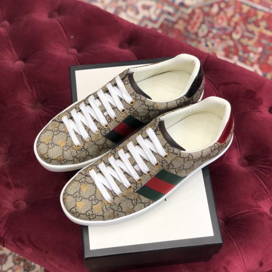 Gucci GG Ace Sneakers 经典小白鞋系列 老花蜜蜂男女同款，原版空胶工艺，原版开模橡胶大底，原版珍珠牛皮内里，光泽度高，软硬度适中，不易褶皱。正品一致荧光防伪线。女款34-39（专柜一致偏大一码）男款39-44（专柜一致偏大一码） - Click Image to Close