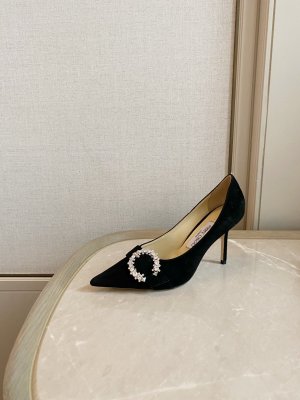 Jimmy Choo 跟高8.5cm 尖头、浅口、鞋面粗细拼接 鞋面：高密度格丽特 内里：进口全粒面水晶羊皮 大底：真皮大底 跟高： 平底1.0cm 中跟6.5cm 高跟8.5cm /尺寸信息./ SIZE ：35-40