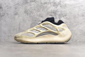 Yeezy 700V3 "Azael"/术士/异形 市面唯一一家提前原鞋开发/客供原厂材料 市面唯一正确流线鞋型/正确星空夜光效果 鞋底采用BOUNCE全新缓震技术 SIZE：36~48