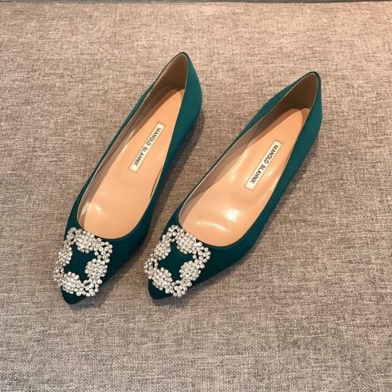 Manolo Blahnik 鞋面：意大利进口原厂真丝 内里：意大利进口水晶羊皮 鞋底：意大利进口真皮大底 size：35～40 Heel height ：flat、5.5cm、7cm、8.5cm、10cm - Click Image to Close