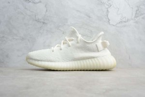 Yeezy 350V2 纯白v原代工厂生产，进口公司材料产出，与Real相似度99.9% 码数 : 36 36.5 37 38 38.5 39 40 40.5 41 42 42.5 43 44 44.5 45 46 46.5 47 48