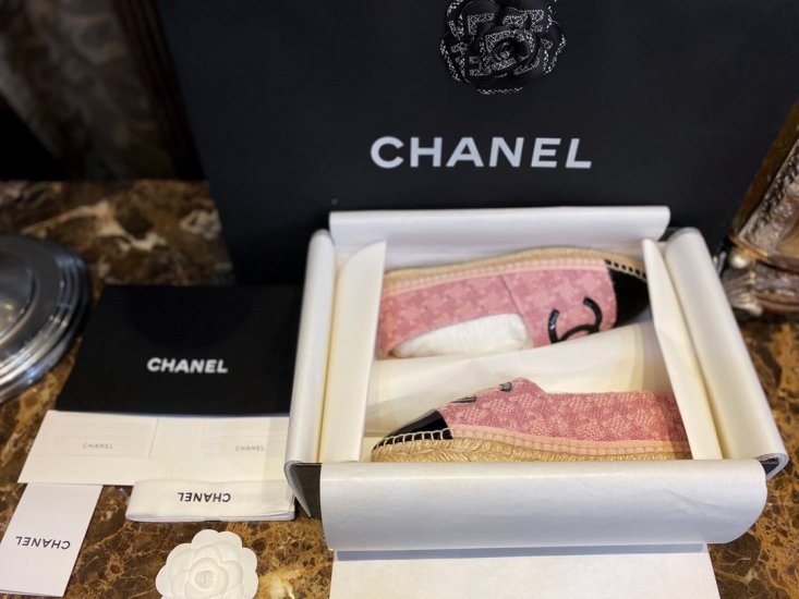 Chanel 最新一季粉色渔夫鞋 35-41 - Click Image to Close