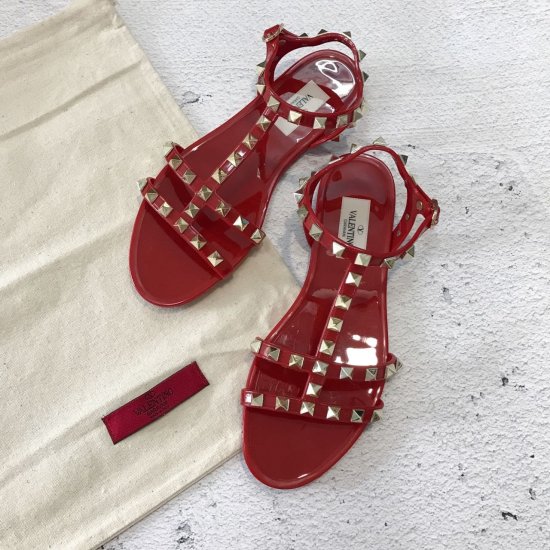 Valentino Rockstud 新款果冻鞋玫红 真空电镀铆钉 进口橡胶 size 35-40 - Click Image to Close