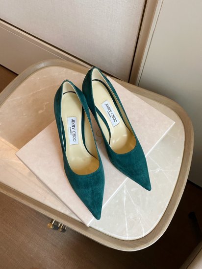 Jimmy Choo JimmyChoo 跟高6.5cm 尖头、浅口、羊京鞋面 鞋面：进口羊鲸 内里：进口全粒面水晶羊皮 大底：真皮大底 跟高： 平底1.0cm 中跟6.5cm 高跟8.5cm SIZE ：35-40 - Click Image to Close