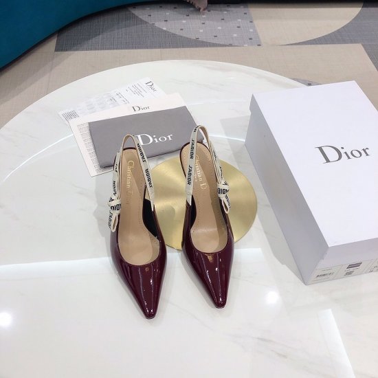 Dior 2020酒红色漆皮9.5cm 面料：原版进口上等漆皮 内里：原版羊皮 大底：意大利真皮底 跟高：9.5cm 码数：34-40 - Click Image to Close