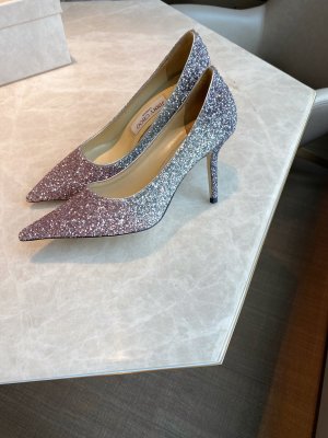 Jimmy Choo 跟高8.5cm 尖头、浅口、鞋面粗细拼接 鞋面：高密度格丽特 内里：进口全粒面水晶羊皮 大底：真皮大底 跟高： 平底1.0cm 中跟6.5cm 高跟8.5cm /尺寸信息./ SIZE ：35-40