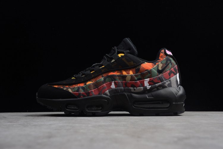 【情侣款】纯原版本--Nike Air Max 95 黑涂鸦 ！ 尺码 : 36 36.5 37.5 38 38.5 39 40 40.5 41 42 42.5 43 44 44.5 45 - Click Image to Close