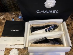 Chanel 皱黑银logo渔夫鞋 35-41