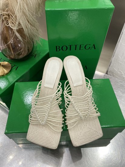 Bottega Veneta 非常别致的一款 SERETCH 凉鞋！ size 35-43 - Click Image to Close