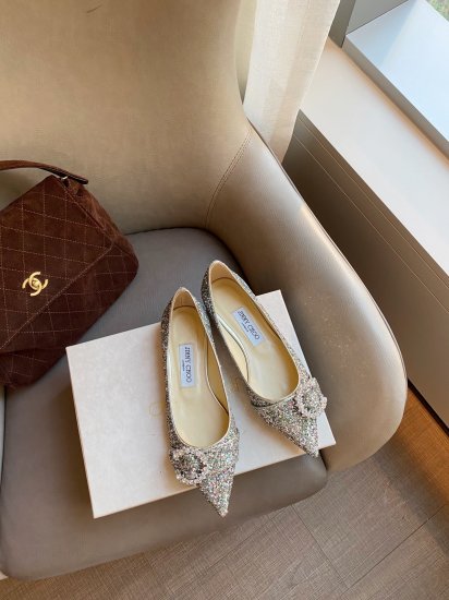 Jimmy Choo 跟高1cm 尖头、浅口、C字水晶扣缀于SARESA鞋面 鞋面：进口混种小羊皮 内里：进口全粒面水晶羊皮 大底：真皮大底 跟高： 平底1.0cm 中跟6.5cm 高跟8.5cm SIZE ：35-40 - Click Image to Close