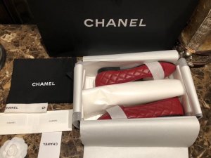 Chanel 红色羊皮菱格芭蕾舞鞋 34-41