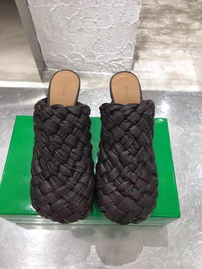 Bottega Veneta 材质是超级柔软的Nappa小羊皮 传统手工技艺双面编织 原楦高定 圆润有型鞋头 鞋身线条流畅 2CM防水台真皮包裹 舒适度妥妥的 不能再稳了 意大利真皮大底 Size ：35-41 跟高：10CM - Click Image to Close