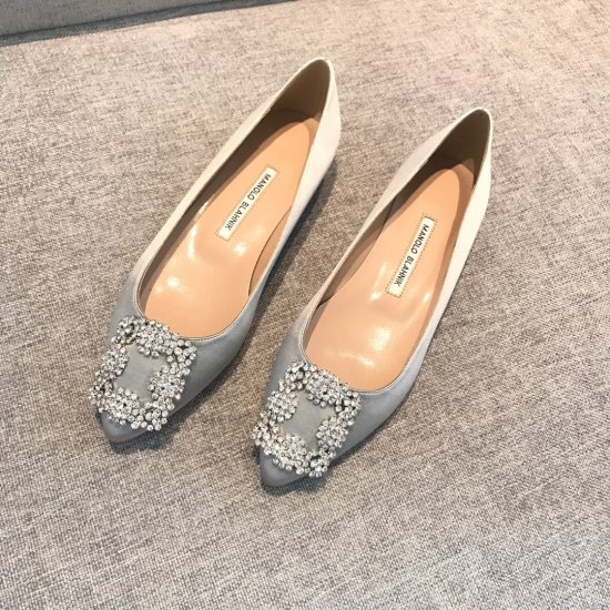 Manolo Blahnik 鞋面：意大利进口原厂真丝 内里：意大利进口水晶羊皮 鞋底：意大利进口真皮大底 size：35～40 Heel height ：flat、5.5cm、7cm、8.5cm、10cm - Click Image to Close