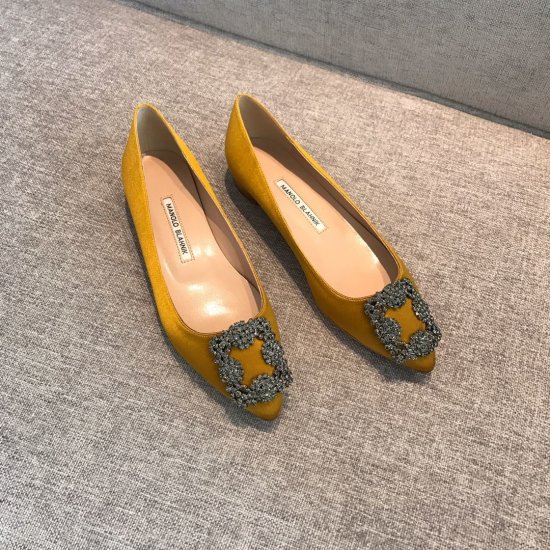 Manolo Blahnik 鞋面：意大利进口原厂真丝 内里：意大利进口水晶羊皮 鞋底：意大利进口真皮大底 size：35～40 Heel height ：flat、5.5cm、7cm、8.5cm、10cm - Click Image to Close