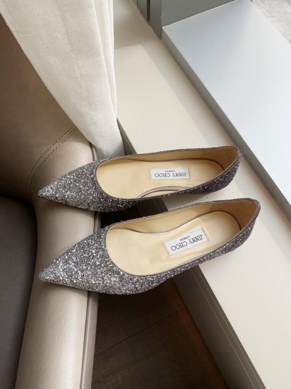 Jimmy Choo 跟高1cm 尖头、浅口、鞋面粗细拼接 鞋面：高密度格丽特 内里：进口全粒面水晶羊皮 大底：真皮大底 跟高： 平底1.0cm 中跟6.5cm 高跟8.5cm /尺寸信息./ SIZE ：35-40 - Click Image to Close