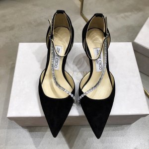 Jimmy Choo . Jimmy cho*o超性感限量水晶链条高跟鞋 …………………………………………………… Go 材料： 面料/黑色-羊京羊皮 粉色-进口特殊布料 内里/柔软羊皮垫脚 鞋底/意大利真皮大底 特点/施华洛世奇钻 ……………………………