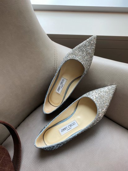 Jimmy Choo 跟高1cm 尖头、浅口、鞋面粗细拼接 鞋面：高密度格丽特 内里：进口全粒面水晶羊皮 大底：真皮大底 跟高： 平底1.0cm 中跟6.5cm 高跟8.5cm /尺寸信息./ SIZE ：35-40 - Click Image to Close