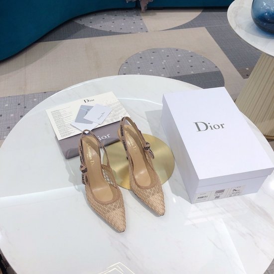 Dior/迪奥 2020杏色网面9.5cm 面料：原版机织网面 内里：原版羊皮 大底：意大利真皮底 跟高：9.5cm Size：34-41 - Click Image to Close