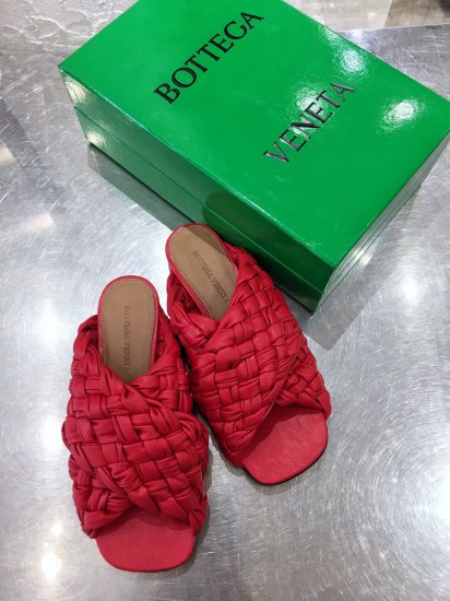 Bottega Veneta 纯手工双重编织工艺 双面都做到了精致平整 定染小羊皮 真皮大底 码数：35-41 - Click Image to Close