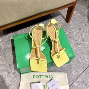 Bottega Veneta 21春夏新款细带高跟鞋 码数35-40