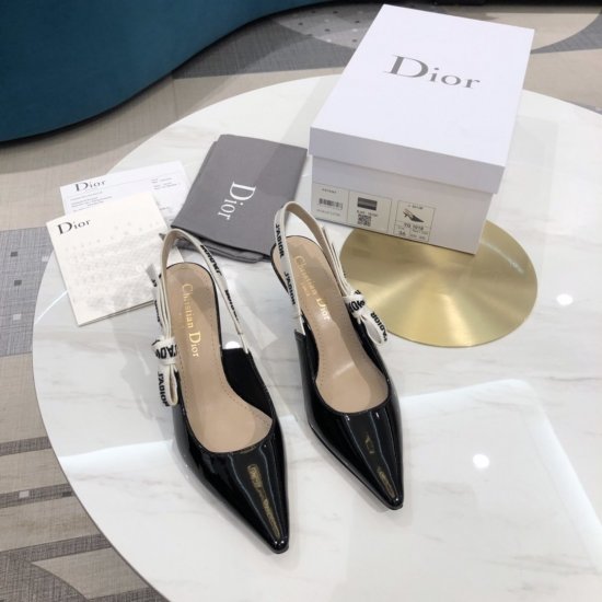 Dior 2020黑色漆皮6.5cm 面料：原版进口上等胎牛漆皮 内里：原版羊皮 大底：意大利真皮底 跟高：6.5cm 码数：34-40 - Click Image to Close