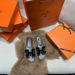 夜光全新改版 Hermes 市场最高版本纯手工鞋 意大利进口牛皮+原版订制级澳洲羊皮垫脚+真皮大底 35-42