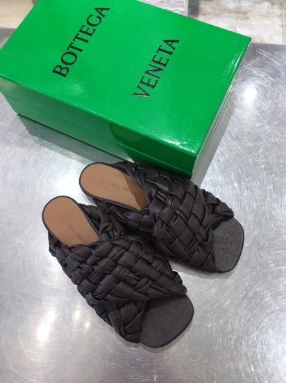 Bottega Veneta 纯手工双重编织工艺 双面都做到了精致平整 定染小羊皮 真皮大底 码数：35-41 - Click Image to Close