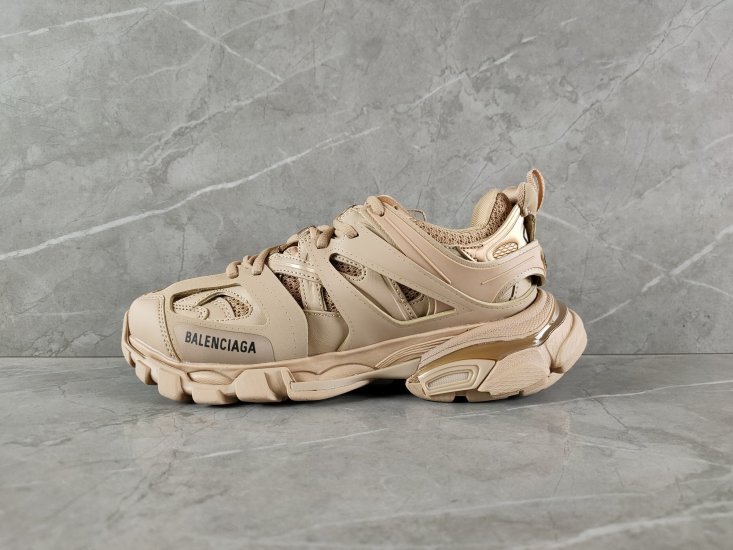 情侣款 balenciaga track 新配色 全部采用原案档原楦数据开发#1:1比克例重 原装全掌级升乳胶鞋垫设计 市面最为正东确莞代工原底部 size 35 36 37 38 39 40 41 42 43 44 45 46 - Click Image to Close