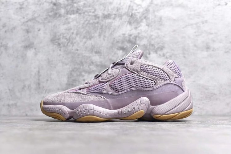 Adidas Yeezy500 “Soft Vision”灭霸 /薰衣草紫 原材料原楦头定型 独家进口原厂翻毛皮 质感可见 针车间距同步公司 报废率极高提升成本不吝啬 后跟小V包裹夹角可见，区分市面松垮脚裸 原底 刻字清晰无残缺 鞋舌皮革处有闪粉防伪 尺码 - Click Image to Close