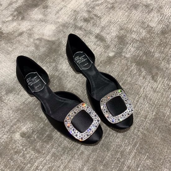 Roger Vivier 纯手工定制！ 所有真丝系列都是运用英国皇室专用的 钻扣都是施华洛世奇水钻 size：34～40（34、40定做） - Click Image to Close