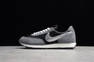 情侣款 纯原 Nike Daybreak SP 华夫网面复古跑鞋 Size：36 36.5 37.5 38 38.5 39 40 40.5 41 42 42.5 43 44 44.5 45