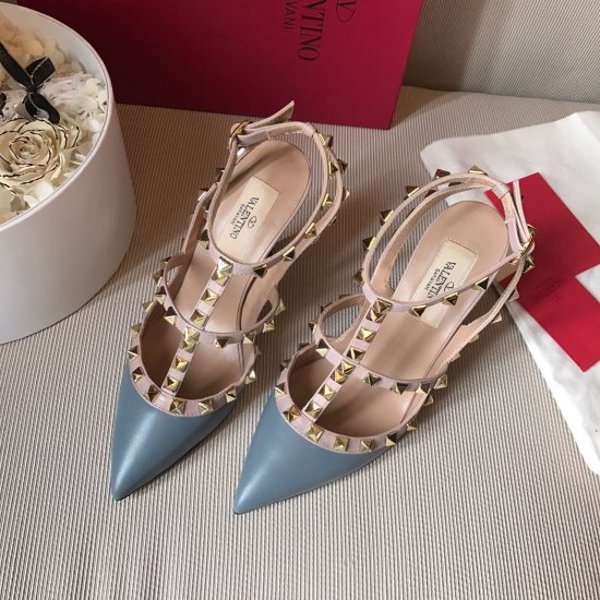 Valentino 牛皮系列雾霾蓝 Heel Height 1.0cm 6.5cm 10cm Size：35-39 Rockstud Collection系列 小巧精致的尖头，霸气凌人的铆钉，还有或甜美或深沉的色彩，是每一个女人的鞋柜必备单品 意大利进口胎 - Click Image to Close