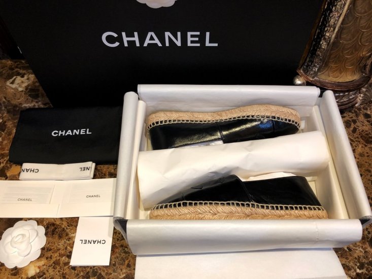 Chanel 皱黑小牛皮 34-41 - Click Image to Close