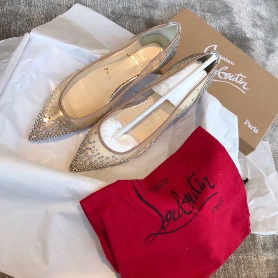 Christian Louboutin CL红底鞋 全施华洛世奇渠道特供正品用钻 品牌商特供红底底膜，大底质感效果是无比清晰的对比… 后跟处也是进口羊反绒定制会减少摩擦系数 让穿着更舒适… size：34～40 - Click Image to Close