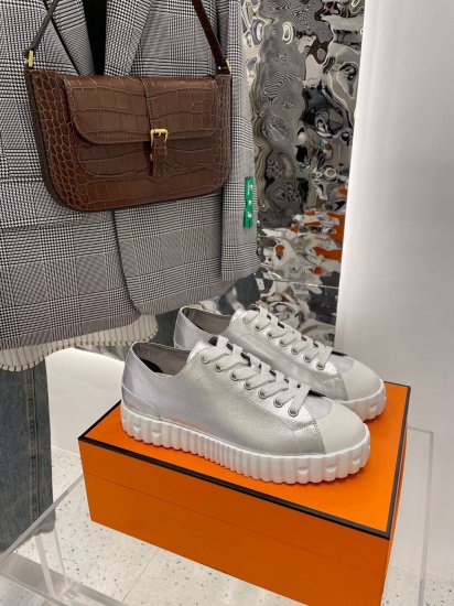 Hermes ss21 饼干鞋 超可爱的饼干鞋 小羊皮鞋面很软，饼干底超轻的 很好穿，春夏也很好搭，喜欢 size35-40 - Click Image to Close