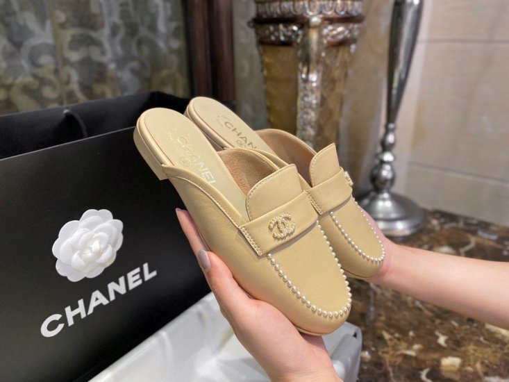 Chanel Size 35-41 Loafer小羊皮珍珠半拖 - Click Image to Close