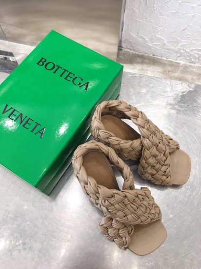 Bottega Veneta 原版双面编织进囗小羊皮 皮质细腻软糯 独家发售10色 两种穿法 ：可以固定到鞋跟 大底：注胶真皮大底 码数：35-40 跟高：9CM - Click Image to Close