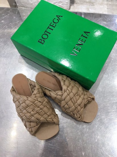 Bottega Veneta 纯手工双重编织工艺 双面都做到了精致平整 定染小羊皮 真皮大底 码数：35-41 - Click Image to Close