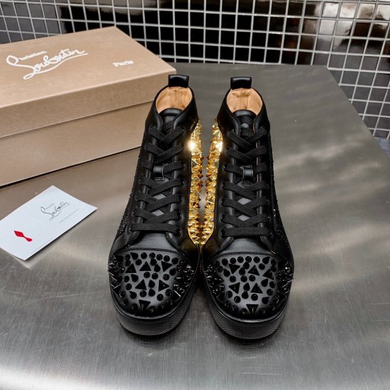 Christian Louboutin CL高帮铆钉鞋！男女同款，严格精选细选材料 具有良好的耐穿性及透气性 铆钉的修饰让简单变得不简单 超好看！定制款 6-7天出货 码数：女35-40/男38-47 - Click Image to Close