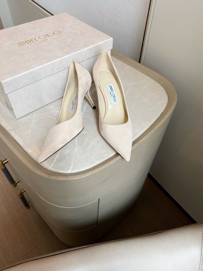 Jimmy Choo JimmyChoo 跟高6.5cm 尖头、浅口、羊京鞋面 鞋面：进口羊鲸 内里：进口全粒面水晶羊皮 大底：真皮大底 跟高： 平底1.0cm 中跟6.5cm 高跟8.5cm SIZE ：35-40 - Click Image to Close