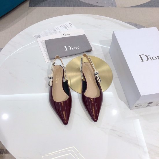 Dior 2020酒红色漆皮平底 面料：原版进口上等漆皮 内里：原版羊皮 大底：意大利真皮底 跟高：平底 码数：34-40 - Click Image to Close