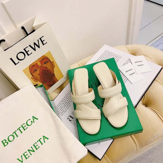 Bottega Veneta 鞋面：原版进口全粒面小牛皮 内里：特定水染头层羊皮，垫脚全粒面小牛皮 大底：原版进口意大利印刷片注塑大底 size: 35-39 平底/中跟6cm - Click Image to Close