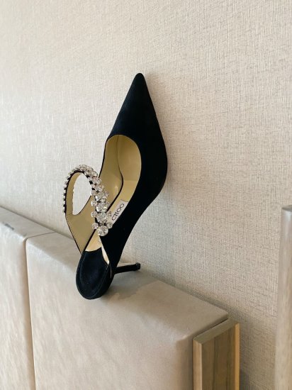 Jimmy Choo 跟高6.5 尖头、浅口、水钻镶钻鞋面 鞋面：进口漆皮 内里：进口全粒面水晶羊皮 大底：真皮大底 跟高： 平底1.0cm 高跟6.5cm SIZE ：35-40 - Click Image to Close