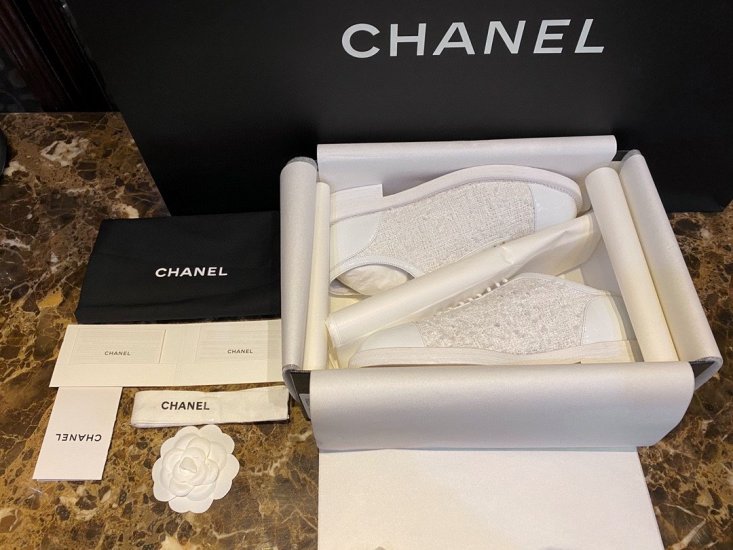 Chanel Size 35-41 爵士白毛呢德比鞋 - Click Image to Close