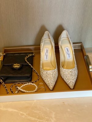 Jimmy Choo 6.5cm 尖头、浅口、鞋面粗细拼接 鞋面：高密度格丽特 内里：进口全粒面水晶羊皮 大底：真皮大底 跟高： 平底1.0cm 中跟6.5cm 高跟8.5cm /尺寸信息./ SIZE ：35-40