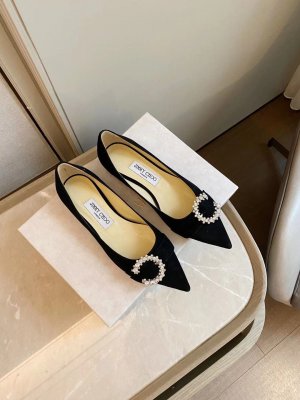 Jimmy Choo 跟高1cm 尖头、浅口、鞋面粗细拼接 鞋面：高密度格丽特 内里：进口全粒面水晶羊皮 大底：真皮大底 跟高： 平底1.0cm 中跟6.5cm 高跟8.5cm /尺寸信息./ SIZE ：35-40