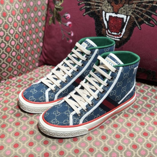 Gucci Tennis 1977系列帆布鞋，从大底到面料、鞋垫、布标、鸡眼、织带、内里衬布、鞋带每一样面料和辅料我们全部按照正品1:1定制，大底材质区别市场所有不对版的橡胶材质大底。女鞋34-39(偏大一码) 男40-44 - Click Image to Close